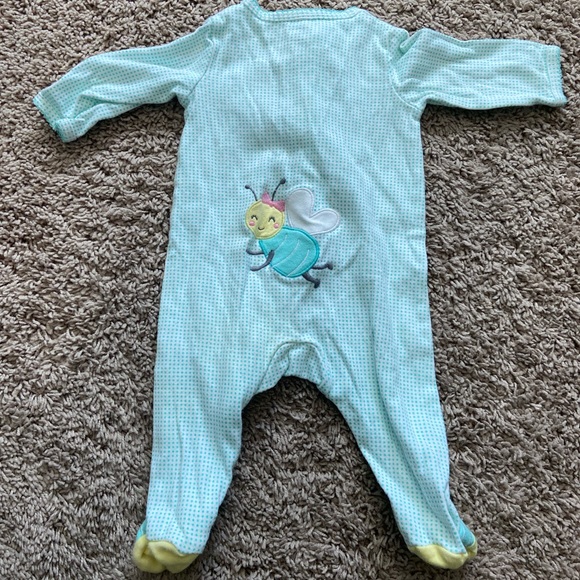 Carter’s Set of 3 Long Sleeved Footed Onesie’s - Picture 7 of 7